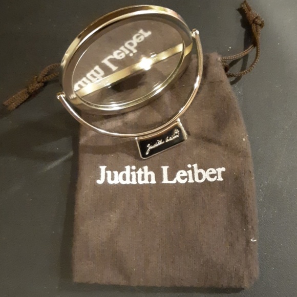 Judith Leiber Mirror Made In Italy with Pouch. - Picture 4 of 8